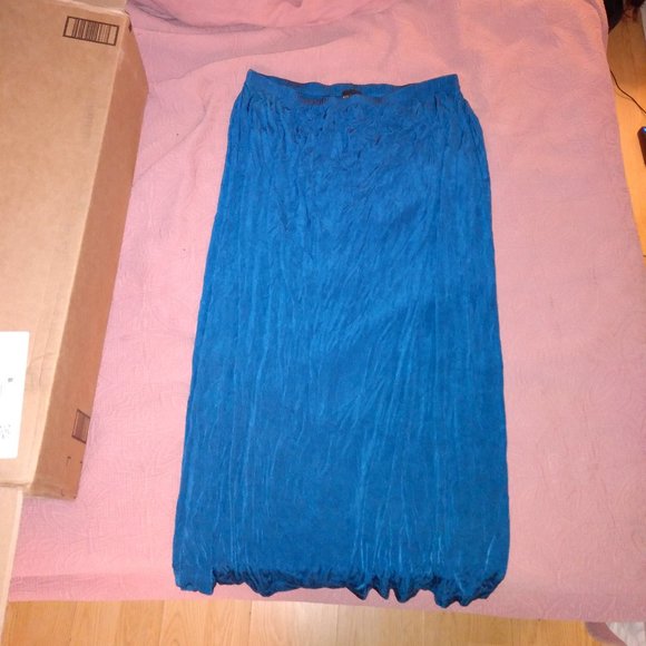 Citiknit Dresses & Skirts - *$5 SALE* Blue Stretch Maxi Skirt